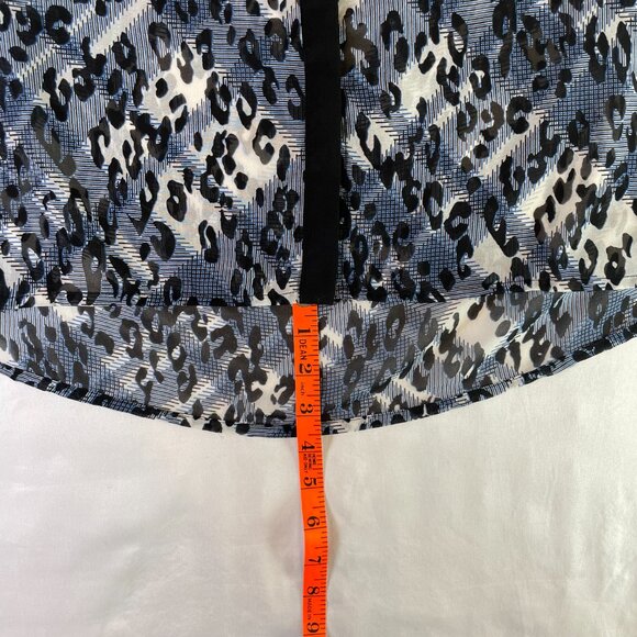 CAbi Fatale Blouse Style 977 Blue Black Leopard Print Long Sleeves Size XS - Picture 4 of 10